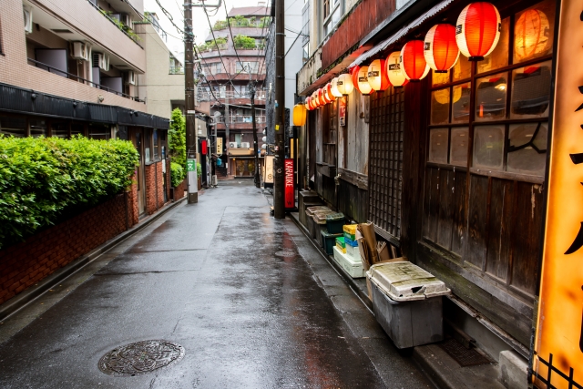 恵比寿の飲食店の路地裏